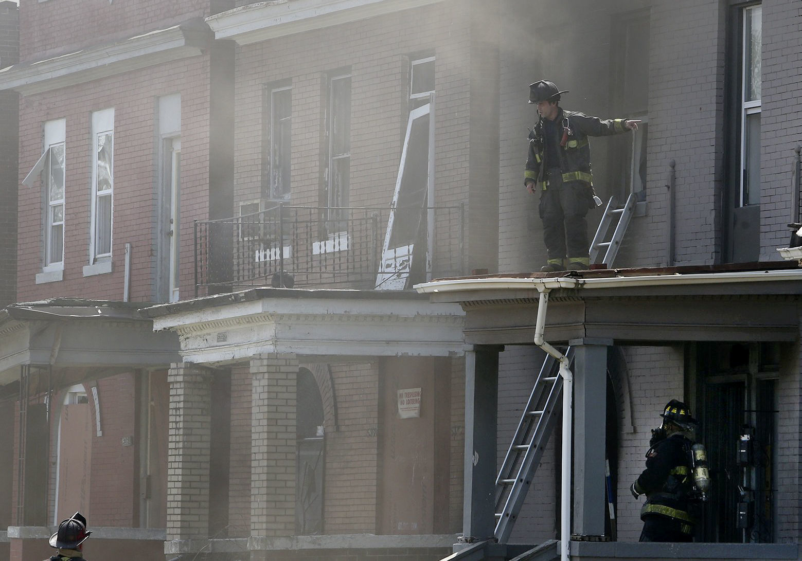 Fire leaves several people homeless at boarding house